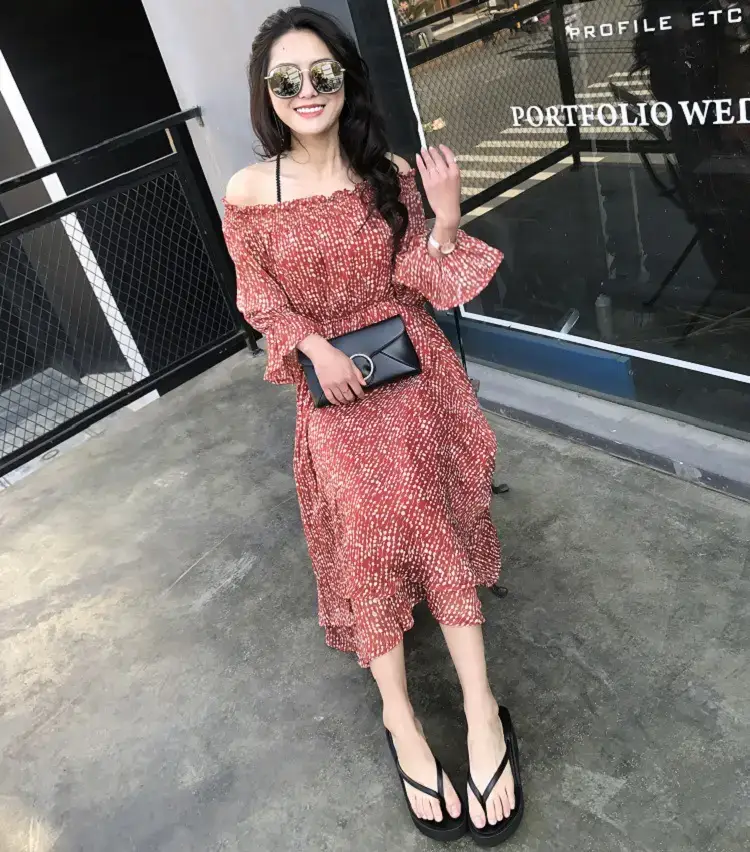 2026 New Summer Sandals, Beach Slippers, Women's Flip-Flops, Wedge Heels, Thick Soles, Non-Slip High Heels, Flip-Flops for Outdoor Wear — feature 1