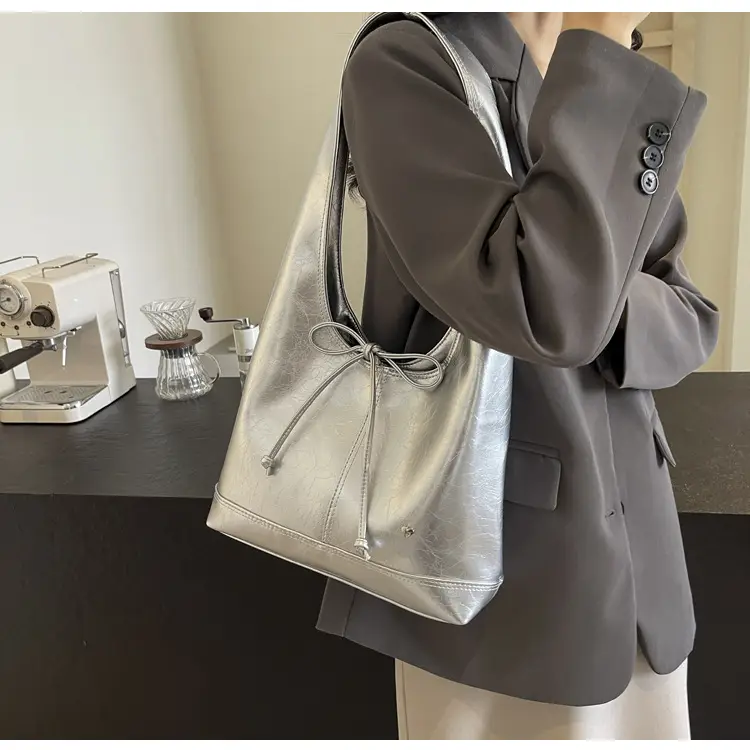 Pink Korean Style Shoulder Bag with Bow Detail — feature 13