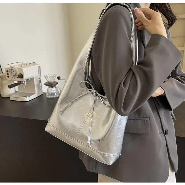 Pink Korean Style Shoulder Bag with Bow Detail — feature 15