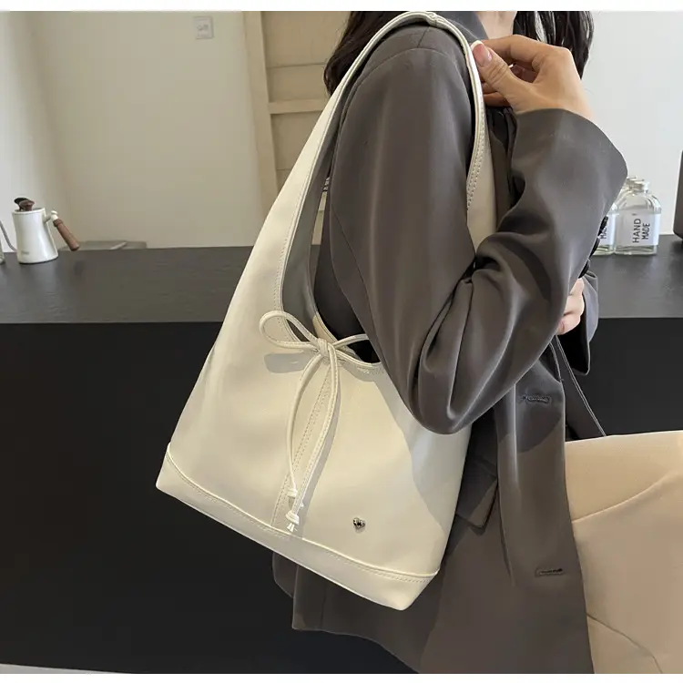 Pink Korean Style Shoulder Bag with Bow Detail — feature 18