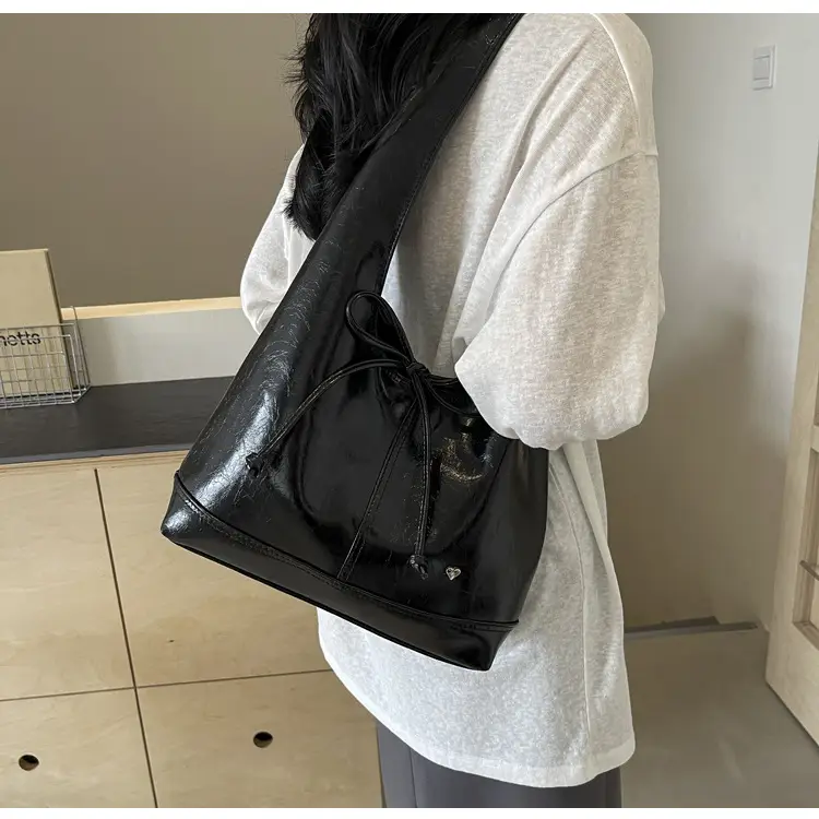 Pink Korean Style Shoulder Bag with Bow Detail — feature 22