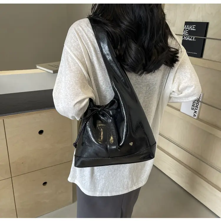 Pink Korean Style Shoulder Bag with Bow Detail — feature 23