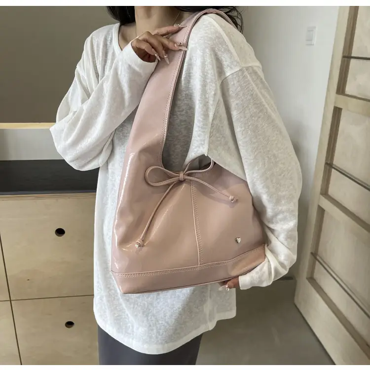 Pink Korean Style Shoulder Bag with Bow Detail — feature 27