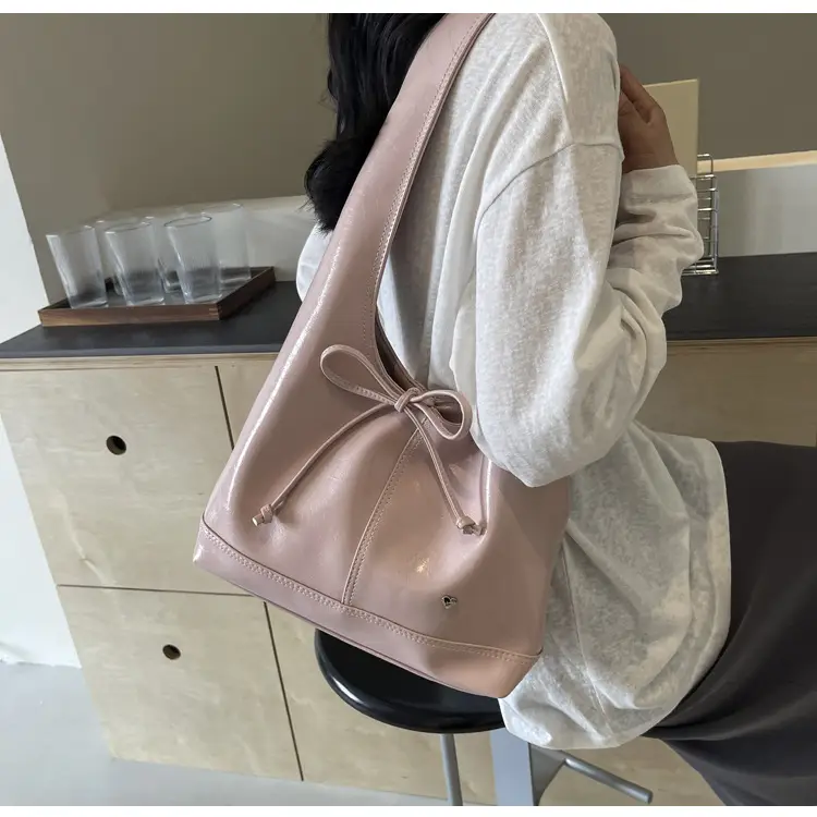 Pink Korean Style Shoulder Bag with Bow Detail — feature 28