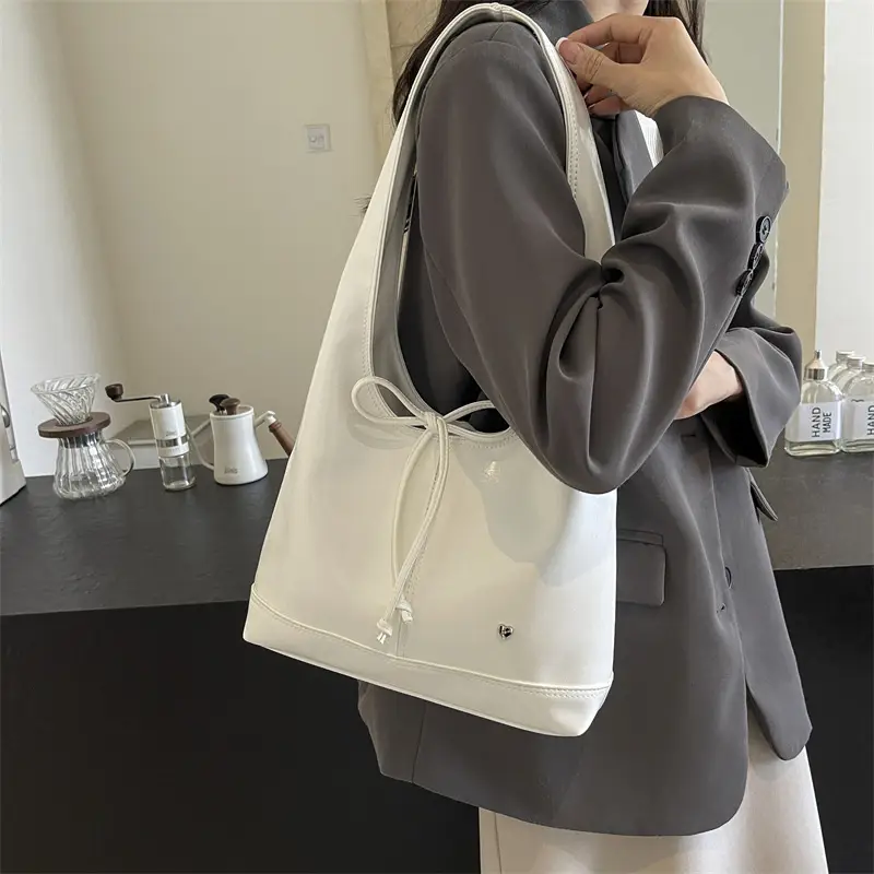 Pink Korean Style Shoulder Bag with Bow Detail - Image 3
