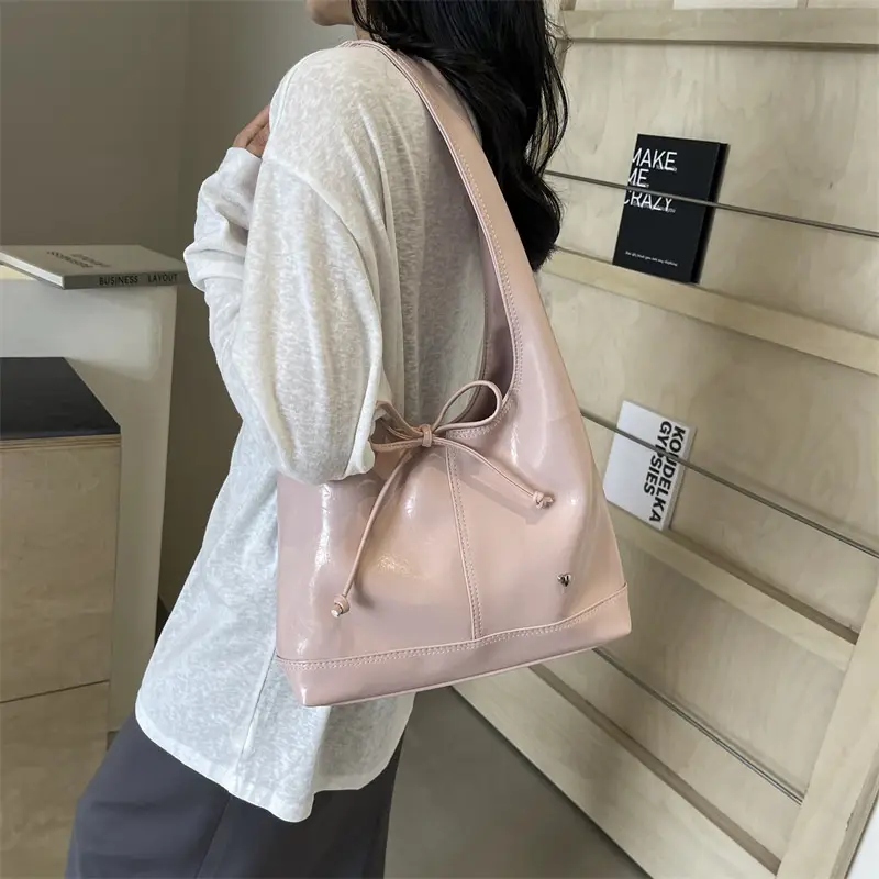Pink Korean Style Shoulder Bag with Bow Detail - Image 4