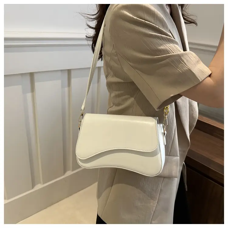 Black Crossbody Bag with Gold Chain for Women — feature 10