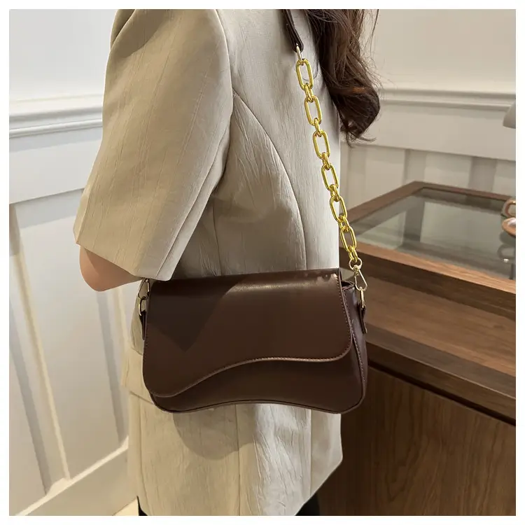 Black Crossbody Bag with Gold Chain for Women — feature 12