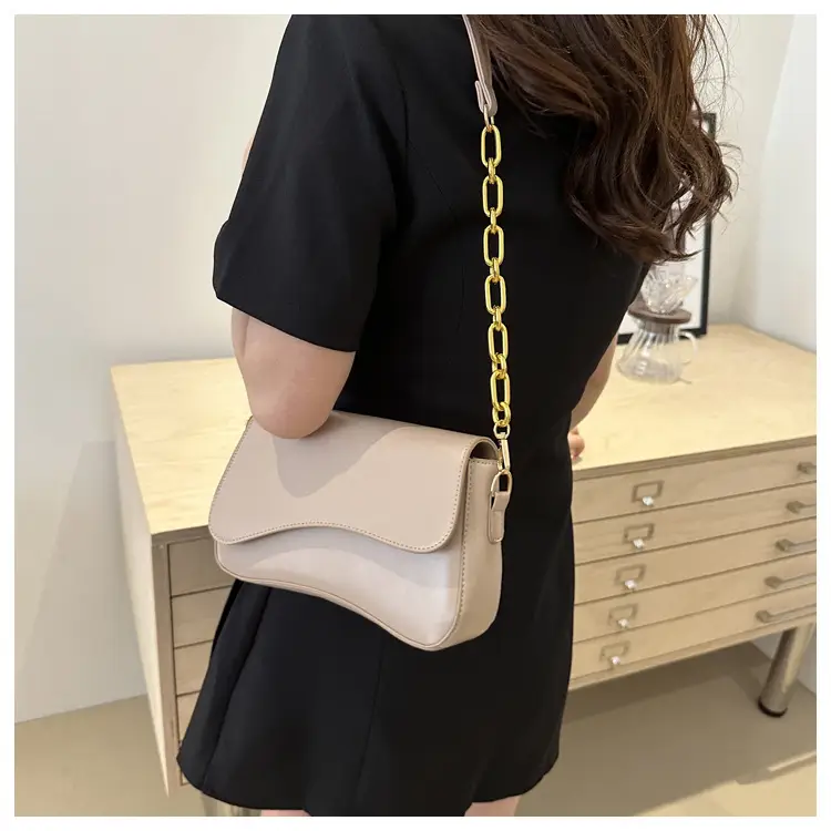 Black Crossbody Bag with Gold Chain for Women — feature 14