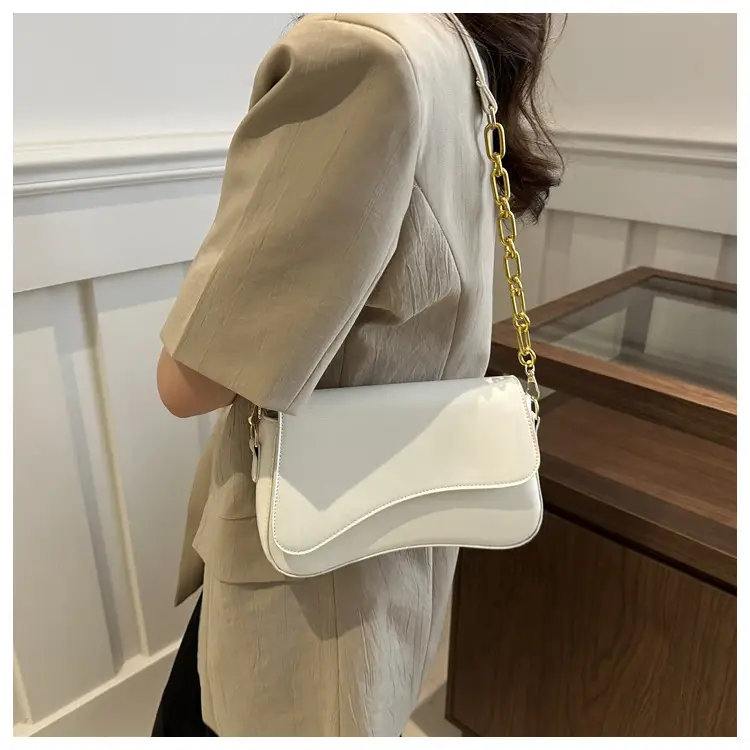 Black Crossbody Bag with Gold Chain for Women — feature 8