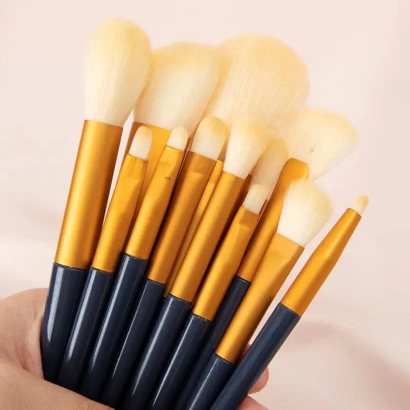12 Pcs Makeup Brushes Set for Blush, Eyeshadow, Eye Makeup - Image 4
