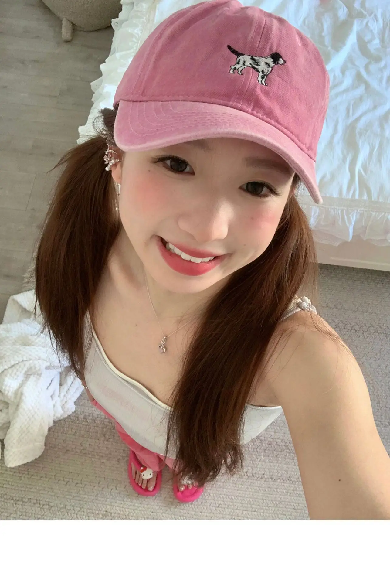 Korean Cute Puppy Embroidered Washed Pink Cap — feature 3