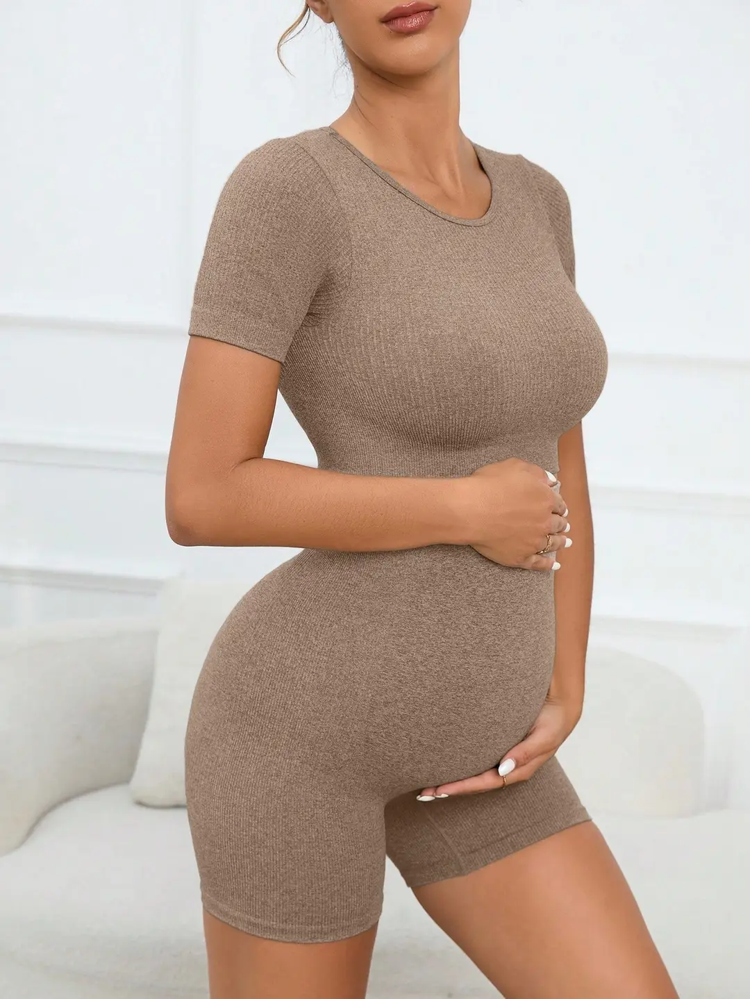 Maternity Sports Suit Peach Butt Shorts Short-Sleeved Seamless Knitted Breathable Quick-Drying Yoga Pants Maternity Yoga Clothes — feature 24