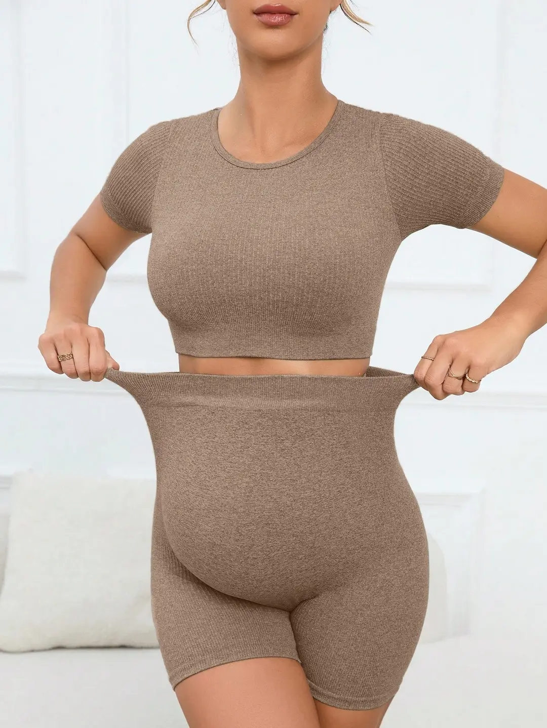 Maternity Sports Suit Peach Butt Shorts Short-Sleeved Seamless Knitted Breathable Quick-Drying Yoga Pants Maternity Yoga Clothes — feature 25