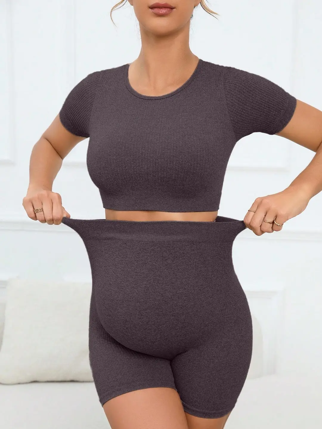 Maternity Sports Suit Peach Butt Shorts Short-Sleeved Seamless Knitted Breathable Quick-Drying Yoga Pants Maternity Yoga Clothes — feature 29