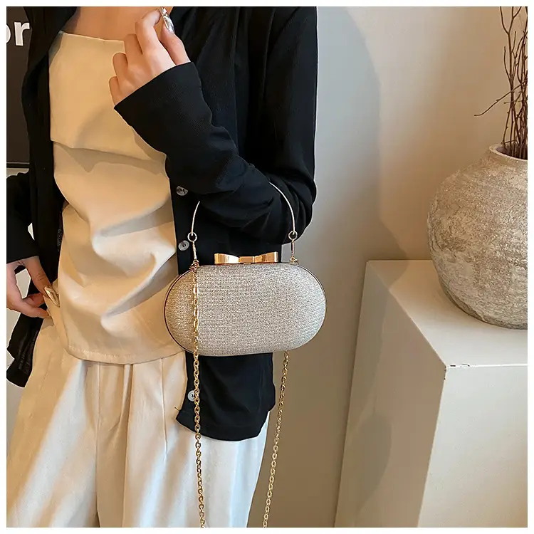 2024 New Women's Blue Textured Chain Shoulder Bag — feature 21