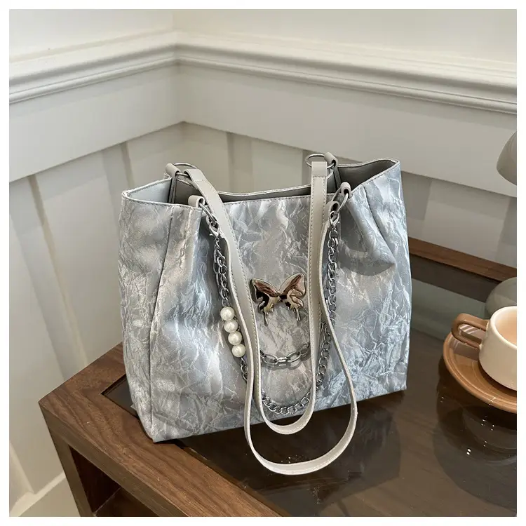 Light Blue Chain Tote Bag for Women College Students — feature 12