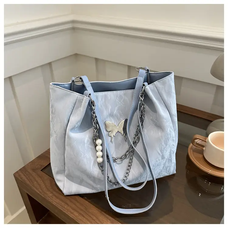 Light Blue Chain Tote Bag for Women College Students — feature 13