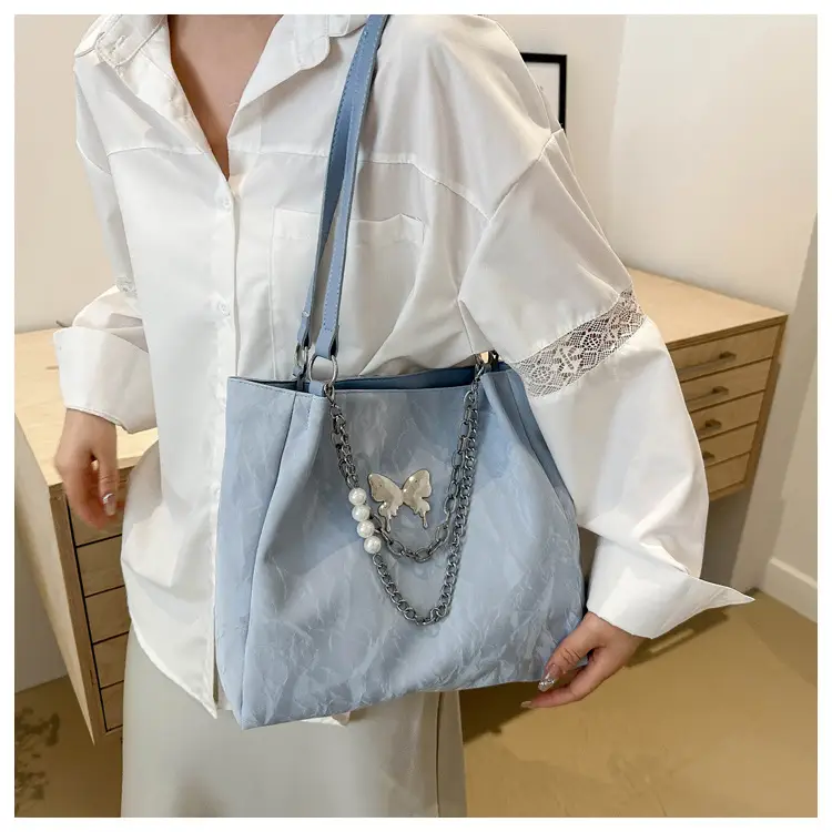 Light Blue Chain Tote Bag for Women College Students — feature 25