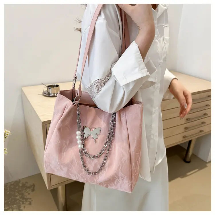Light Blue Chain Tote Bag for Women College Students — feature 28