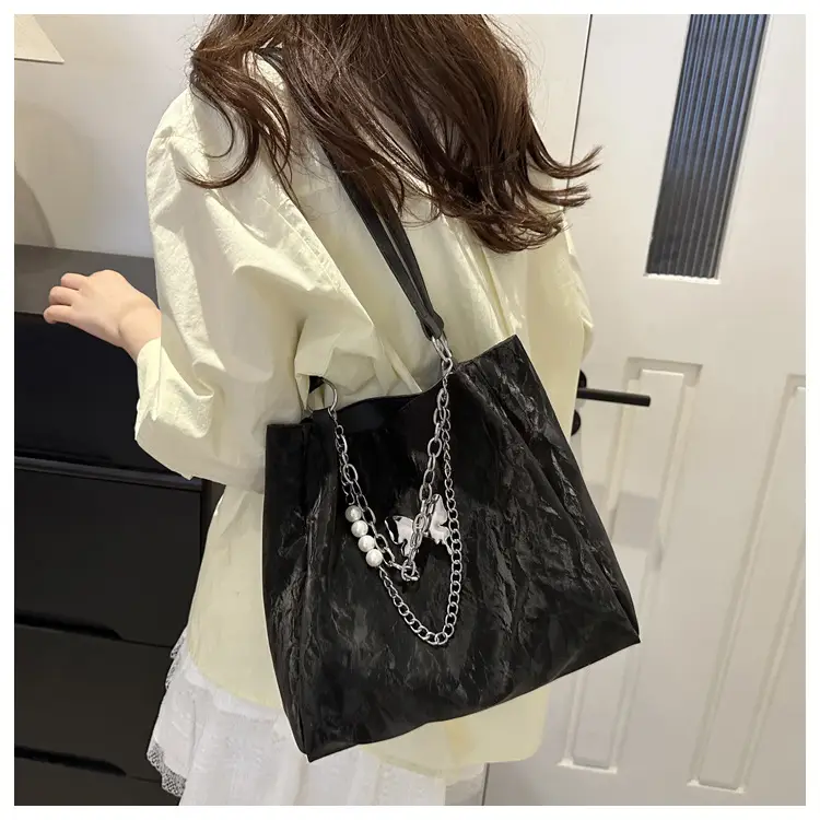 Light Blue Chain Tote Bag for Women College Students — feature 32