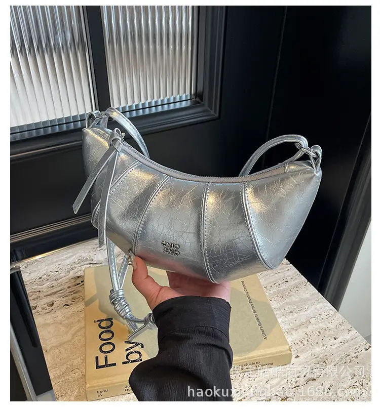Silver Croc Crossbody Bag Women 2024 New — feature 1