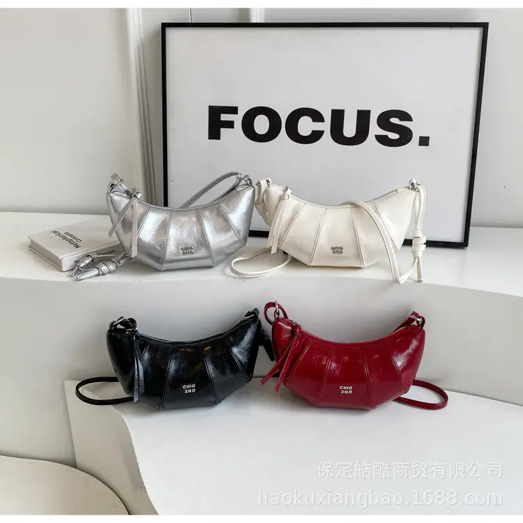 Silver Croc Crossbody Bag Women 2024 New — feature 14