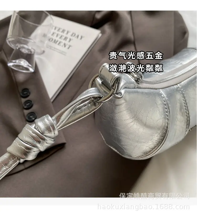 Silver Croc Crossbody Bag Women 2024 New — feature 4