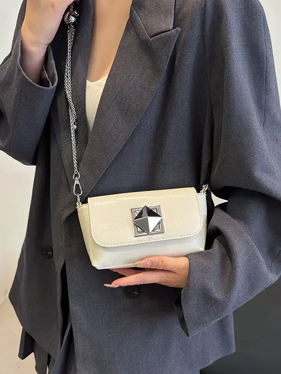 Silver Chain Shoulder Bag Women 2024 New Design - Image 5