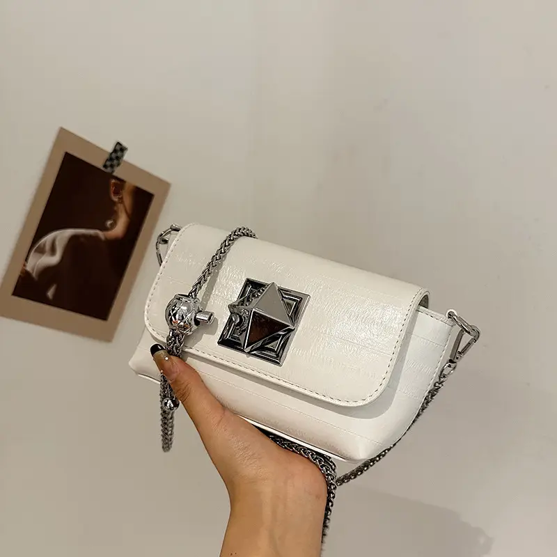 Silver Chain Shoulder Bag Women 2024 New Design - Image 2
