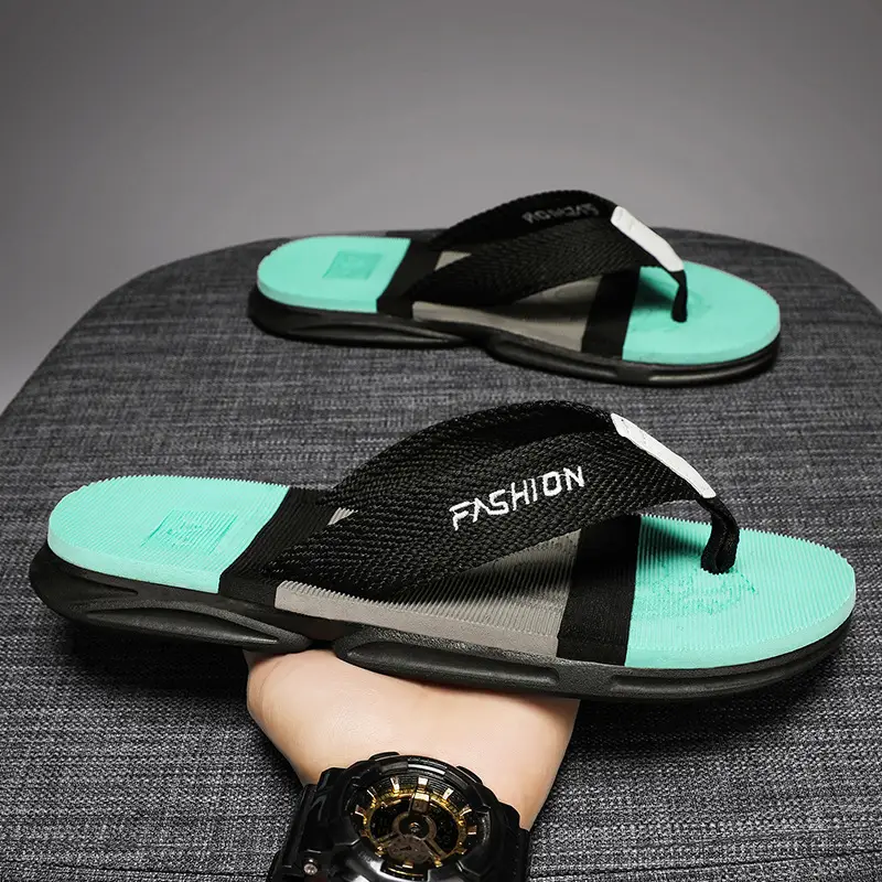 Summer New Men's Shoes Fashionable Soft Bottom Flip-Flops Teenager Outdoor Non-Slip Deodorant Casual Sandals Fashionable Cool Shoes - Image 2