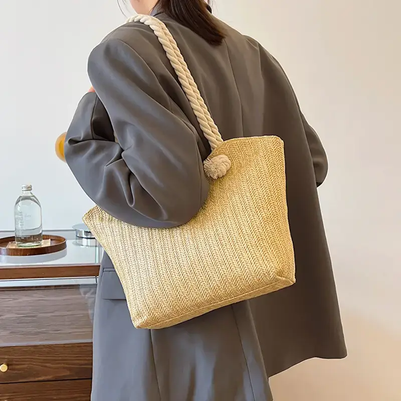 Straw Tote Bag Large Capacity Women Shoulder Tote - Image 5