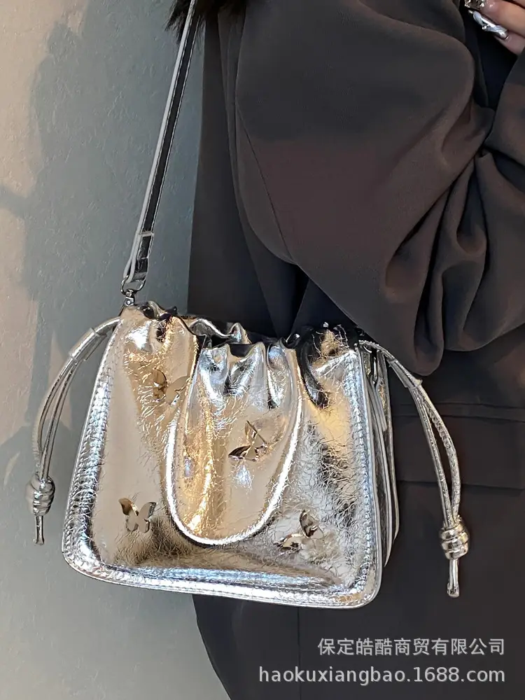 Black Korean Style Pleated Bucket Bag for Women - Image 7
