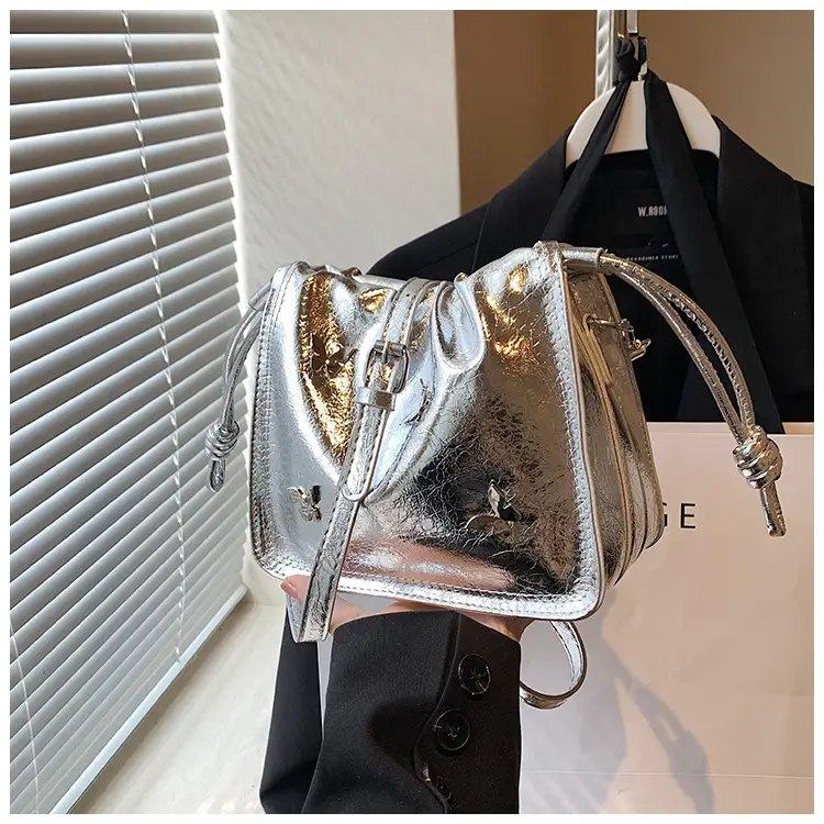 Black Korean Style Pleated Bucket Bag for Women — feature 13