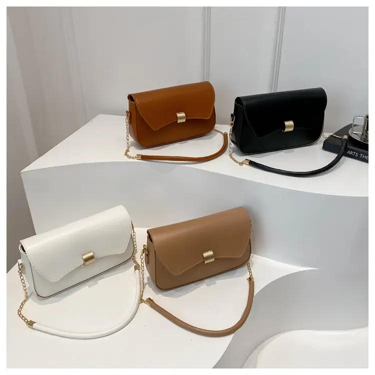 Women's Tan Leather Shoulder Bag with Chain Strap - Image 5