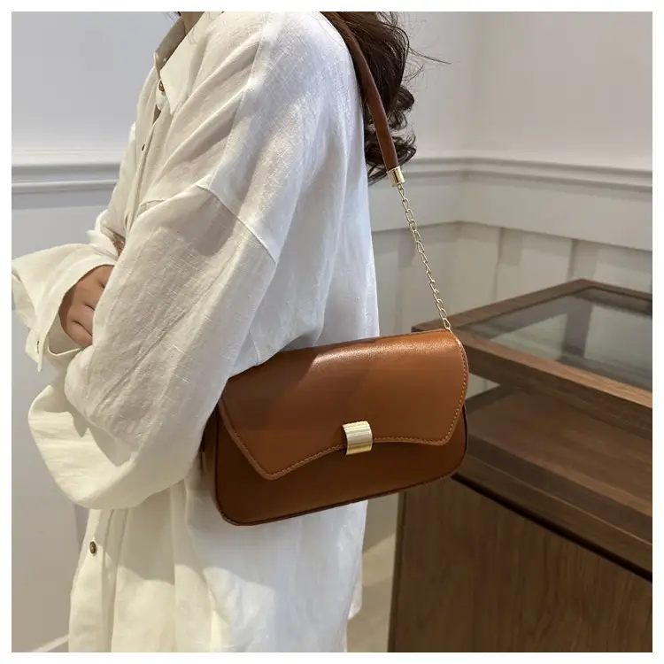 Women's Tan Leather Shoulder Bag with Chain Strap — feature 17
