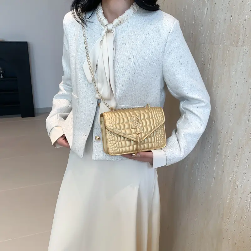 Women's Beige Croc Patch Chain Shoulder Bag - Image 7