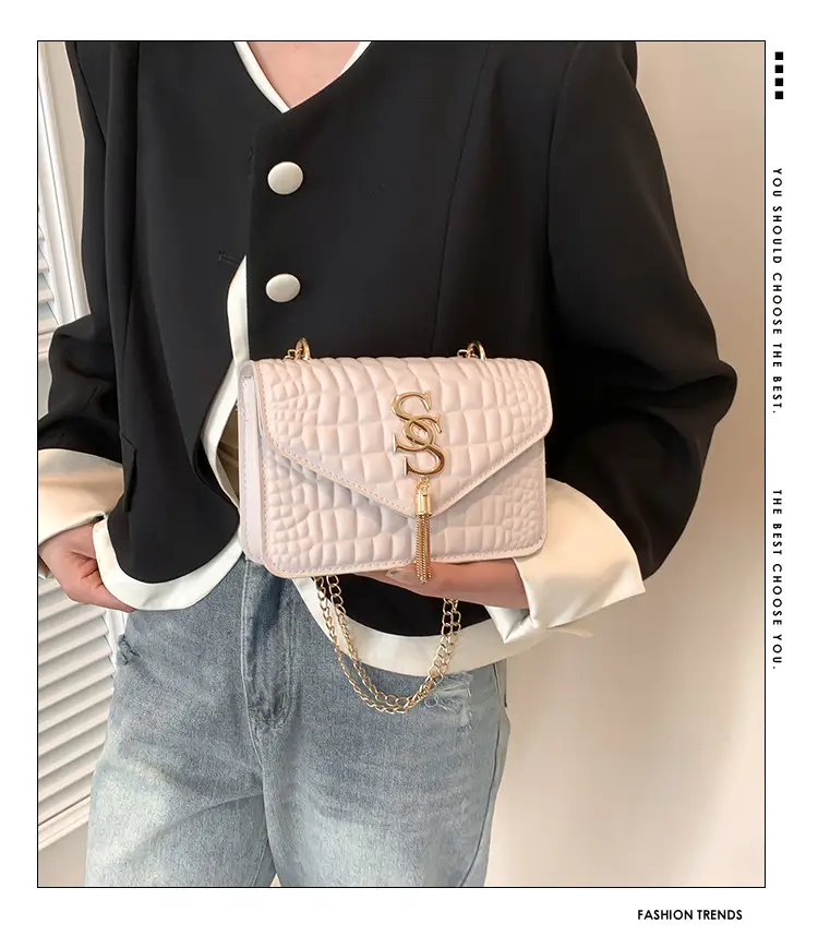 Women's Beige Croc Patch Chain Shoulder Bag — feature 1