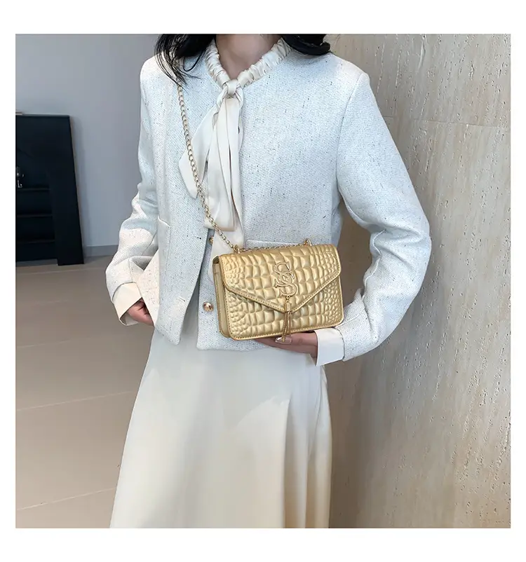 Women's Beige Croc Patch Chain Shoulder Bag — feature 16