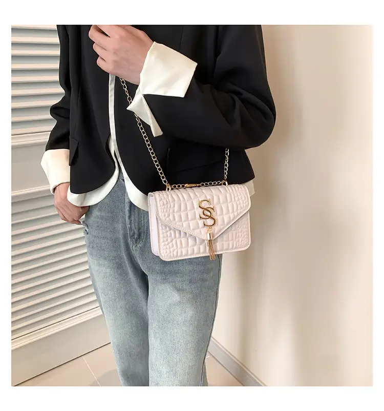 Women's Beige Croc Patch Chain Shoulder Bag — feature 19
