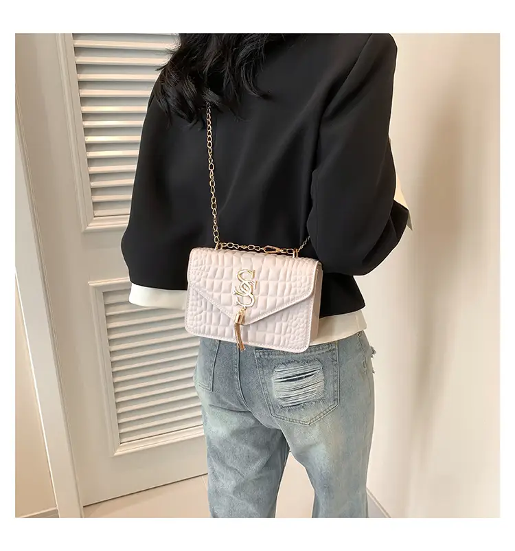 Women's Beige Croc Patch Chain Shoulder Bag — feature 20