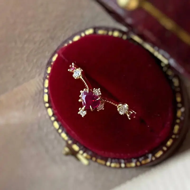 Sweet French Flower Ring with Ruby & Diamond High Gold