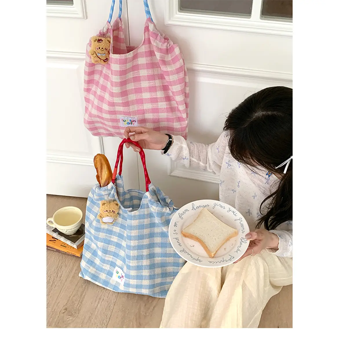 Pink Plaid Drawstring Shoulder Bag Large Capacity — feature 2