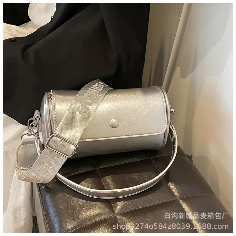 Women French Niche Crossbody Bag Cream Gold 2026 — feature 17