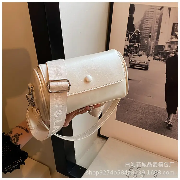 Women French Niche Crossbody Bag Cream Gold 2026 — feature 23