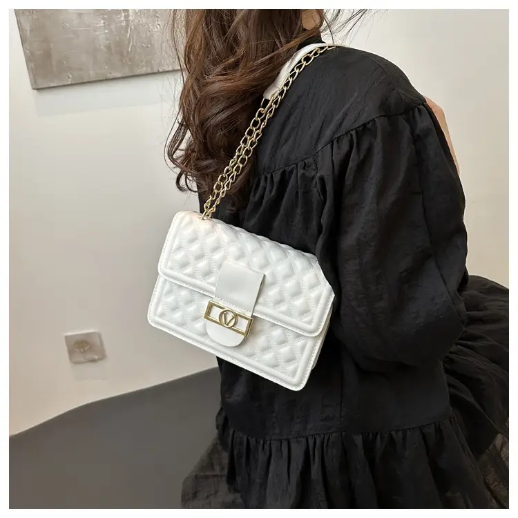 White Rhombic Chain Shoulder Bag for Women — feature 22