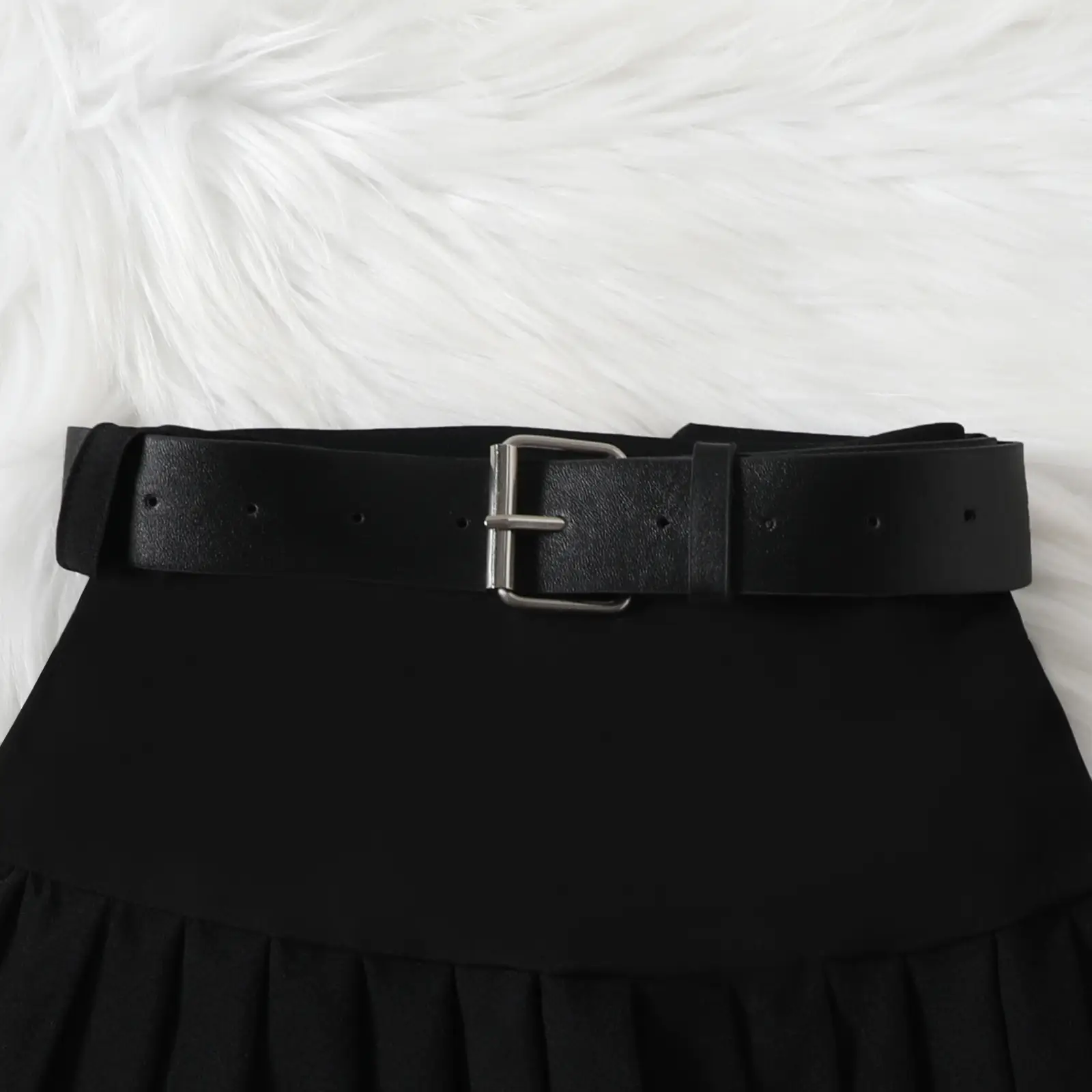 Black Sleeveless Vest Vest with Buckle Belt for Girls — feature 10