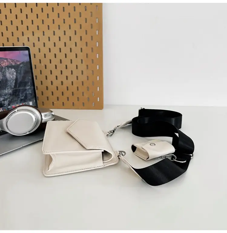 Neutrally White Square Shoulder Messenger Bag for Men Women — feature 34