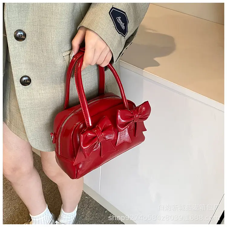 Red Bow Shoulder Bag for Women 2026 — feature 18