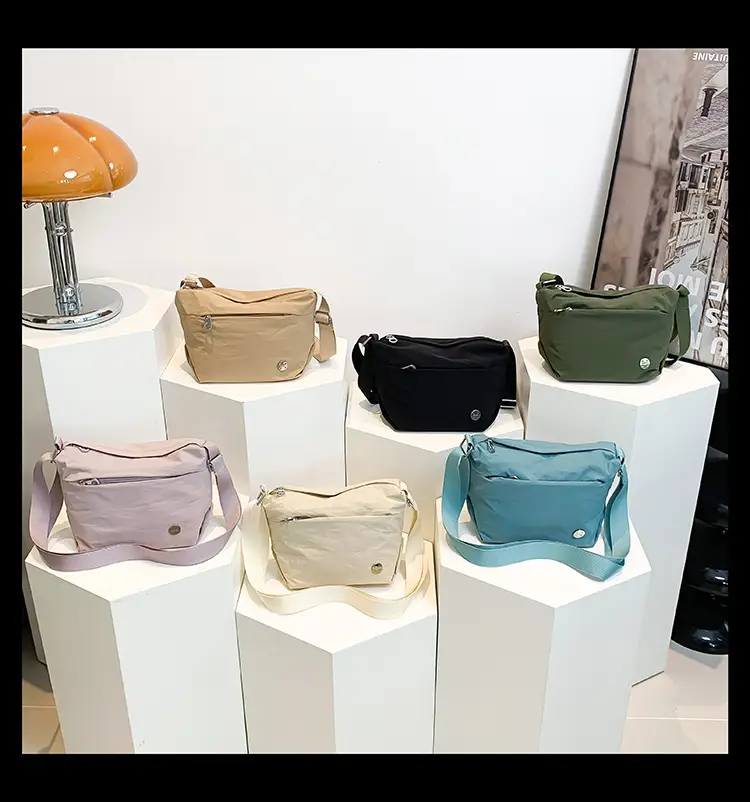Ultra-light Waterproof Women's Shoulder Crossbody Bag — feature 35